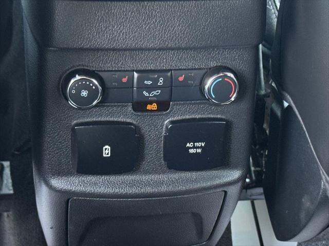 Photo of 2018 Shadow Black Ford Explorer