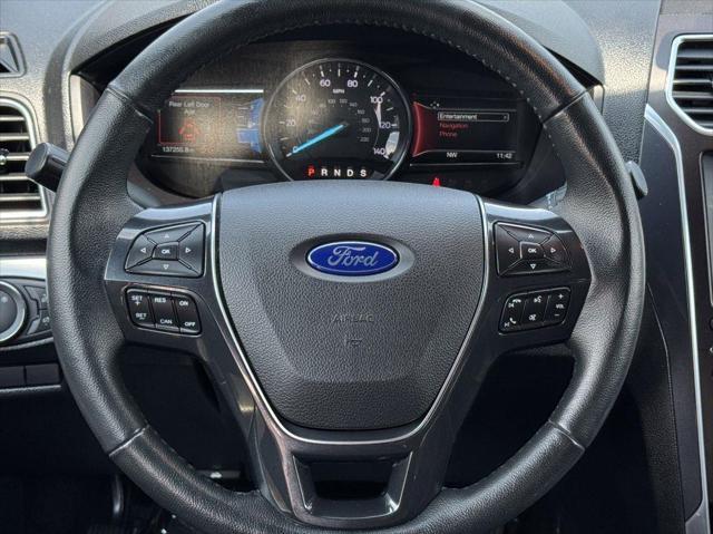 Photo of 2018 Shadow Black Ford Explorer