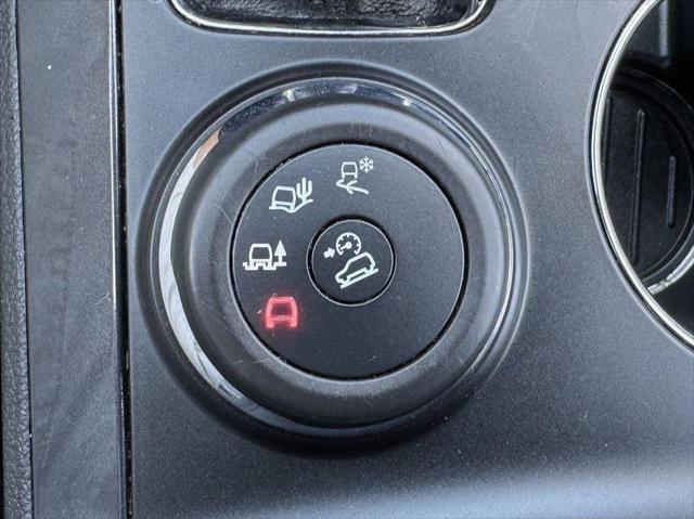 Photo of 2018 Shadow Black Ford Explorer