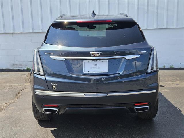 Photo of 2020 Jet Black Cadillac XT5