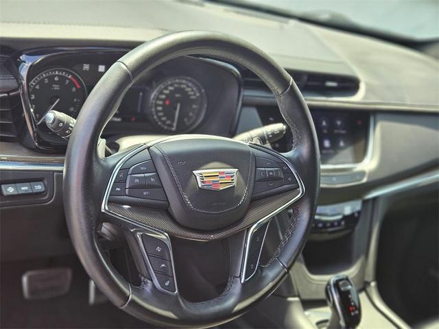 Photo of 2020 Jet Black Cadillac XT5