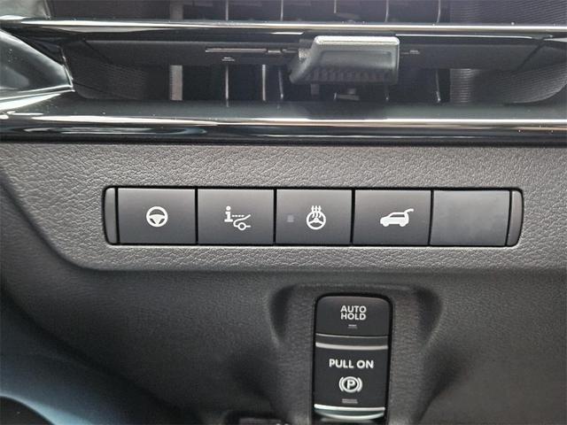 Photo of 2025 Everest White Pearl Tricoat Nissan Murano