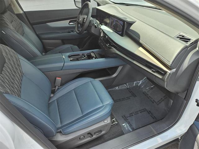 Photo of 2025 Everest White Pearl Tricoat Nissan Murano