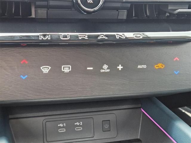 Photo of 2025 Everest White Pearl Tricoat Nissan Murano