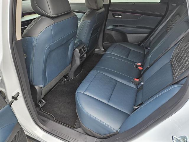 Photo of 2025 Everest White Pearl Tricoat Nissan Murano