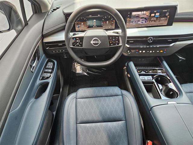 Photo of 2025 Everest White Pearl Tricoat Nissan Murano