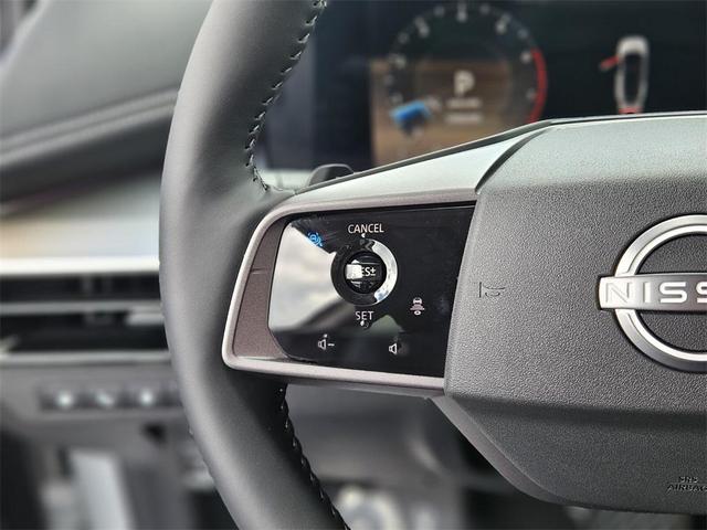 Photo of 2025 Everest White Pearl Tricoat Nissan Murano