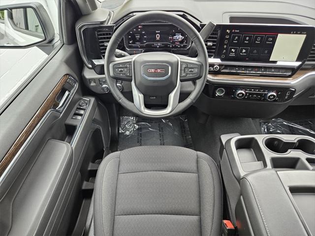 Photo of 2024 Summit White GMC Sierra 1500