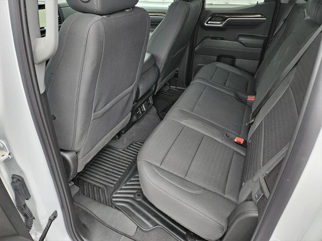 Photo of 2024 Summit White GMC Sierra 1500