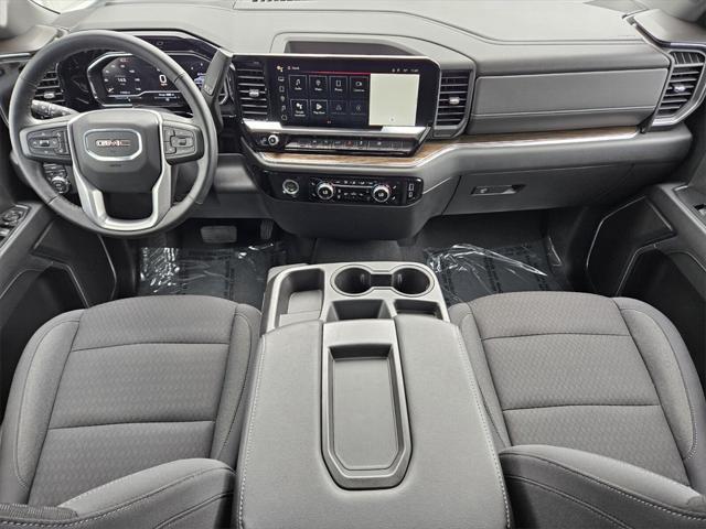 Photo of 2024 Summit White GMC Sierra 1500