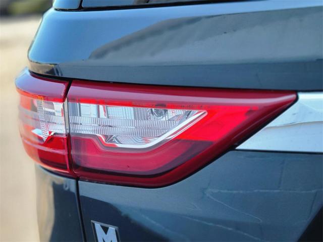 Photo of 2021 Graphite Metallic Chevrolet Traverse