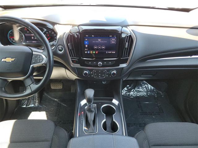 Photo of 2021 Graphite Metallic Chevrolet Traverse