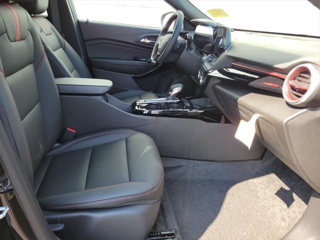 Photo of 2025 Mosaic Black Metallic Chevrolet Trax