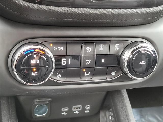 Photo of 2023 Summit White Chevrolet Trailblazer