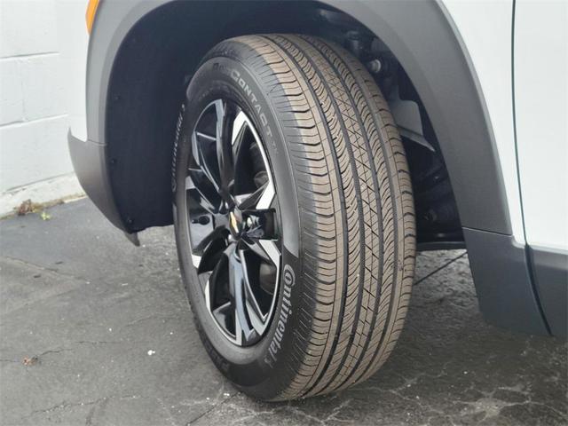Photo of 2023 Summit White Chevrolet Trailblazer