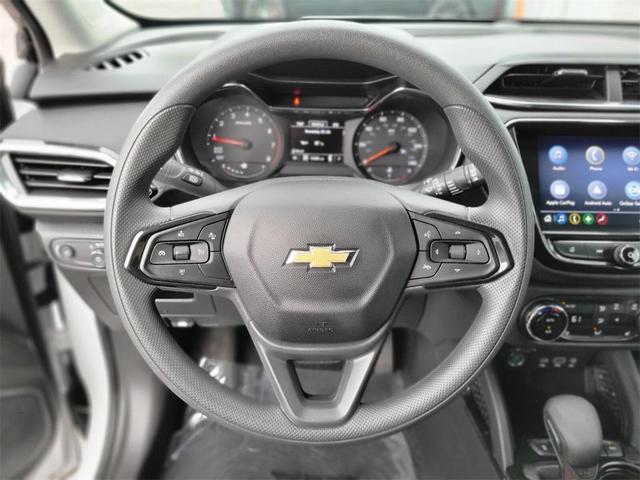 Photo of 2023 Summit White Chevrolet Trailblazer
