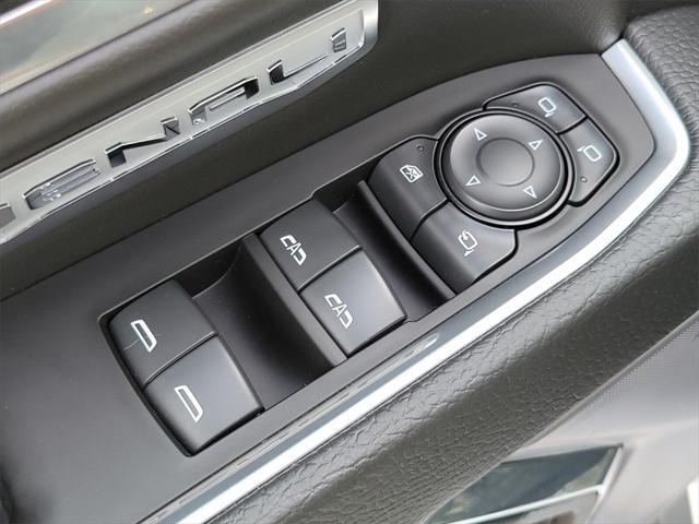 Photo of 2023 White Frost Tricoat GMC Sierra 1500