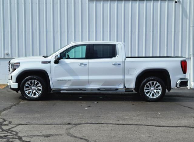Photo of 2023 White Frost Tricoat GMC Sierra 1500