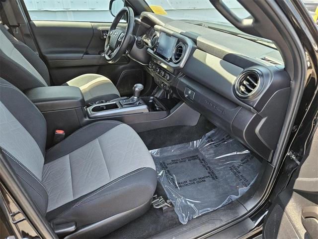 Photo of 2022 Midnight Black Metallic Toyota Tacoma