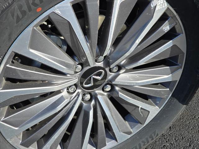Photo of 2025 Dynamic Metal INFINITI QX80