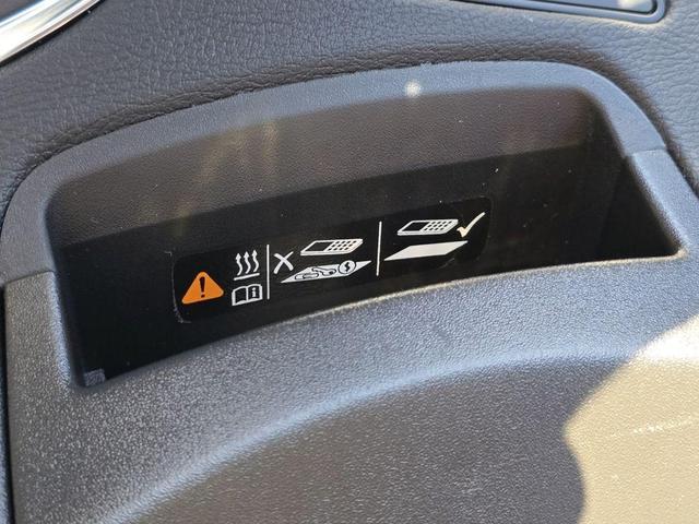 Photo of 2025 Argent Silver Metallic Cadillac XT5