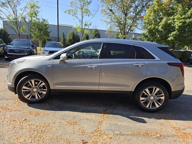 Photo of 2025 Argent Silver Metallic Cadillac XT5