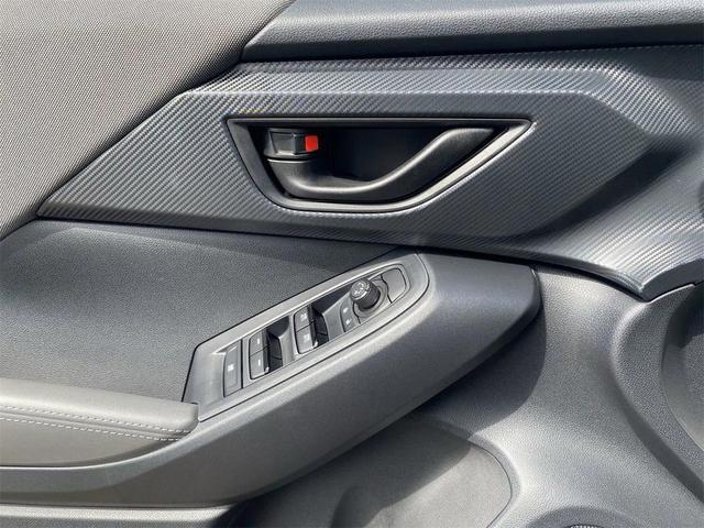 Photo of 2025 Crystal White Pearl Subaru Crosstrek