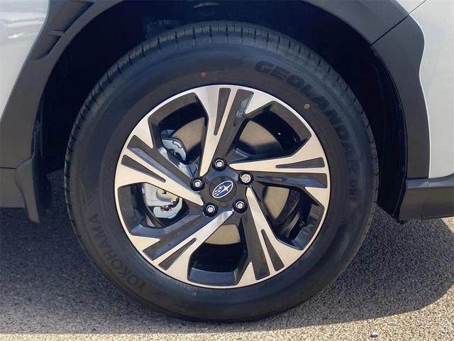 Photo of 2025 Crystal White Pearl Subaru Crosstrek