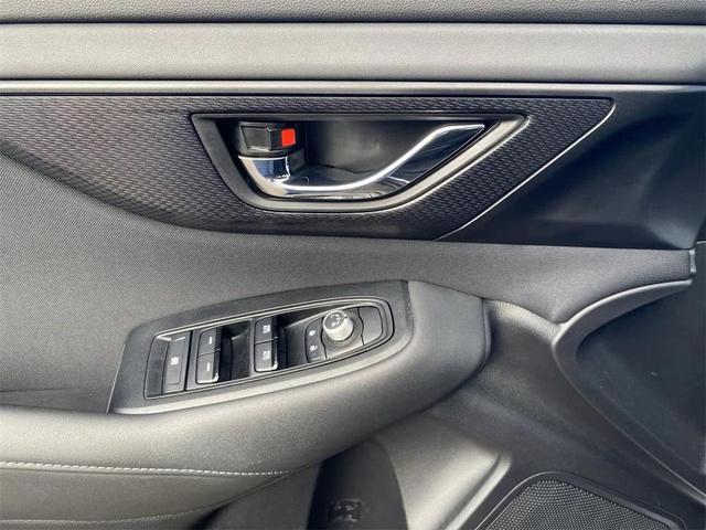 Photo of 2025 Ice Silver Metallic Subaru Outback