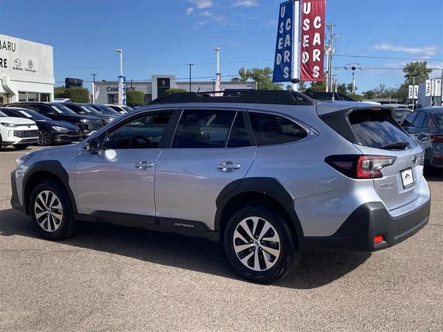 Photo of 2025 Ice Silver Metallic Subaru Outback