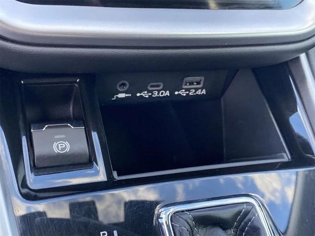 Photo of 2025 Ice Silver Metallic Subaru Outback
