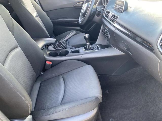 Photo of 2014 Liquid Silver Metallic Mazda Mazda3