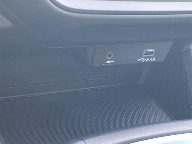 Photo of 2025 Crystal White Pearl Subaru Impreza