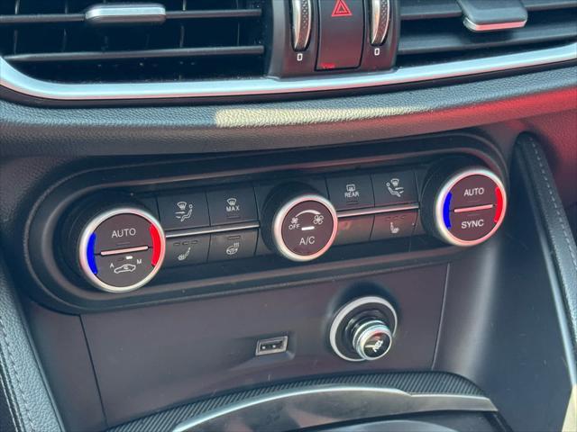 Photo of 2022 Alfa White Alfa Romeo Stelvio