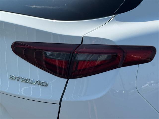 Photo of 2022 Alfa White Alfa Romeo Stelvio