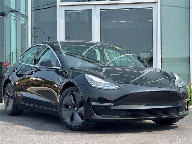 Photo of 2018 BLACK Tesla Model 3