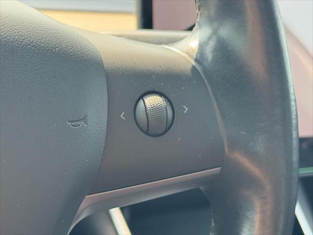 Photo of 2018 BLACK Tesla Model 3