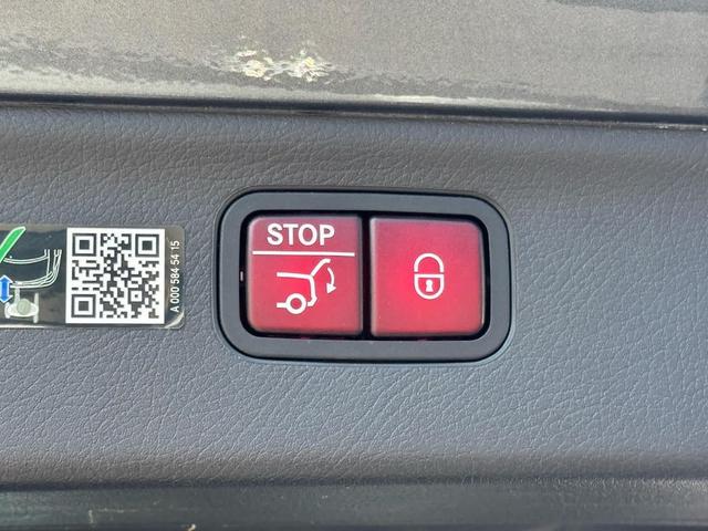 Photo of 2023 Cirrus Silver Metallic Mercedes-Benz EQS 580