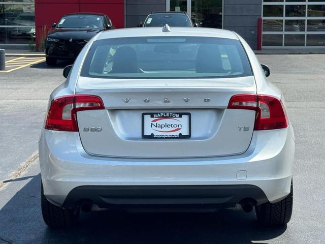 Photo of 2012 Silver Metallic Volvo S60