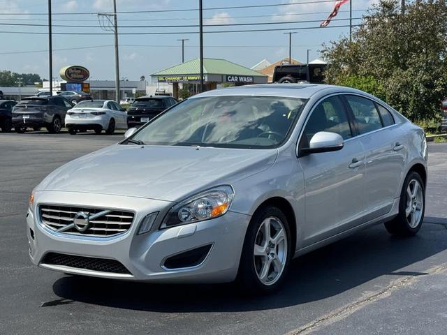 Photo of 2012 Silver Metallic Volvo S60