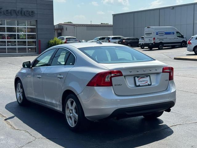 Photo of 2012 Silver Metallic Volvo S60