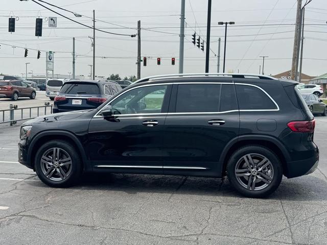 Photo of 2024 Cosmos Black Metallic Mercedes-Benz GLB 250