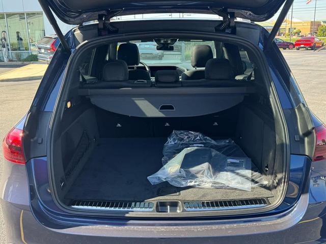 Photo of 2026 Twilight Blue Metallic Mercedes-Benz GLE 450