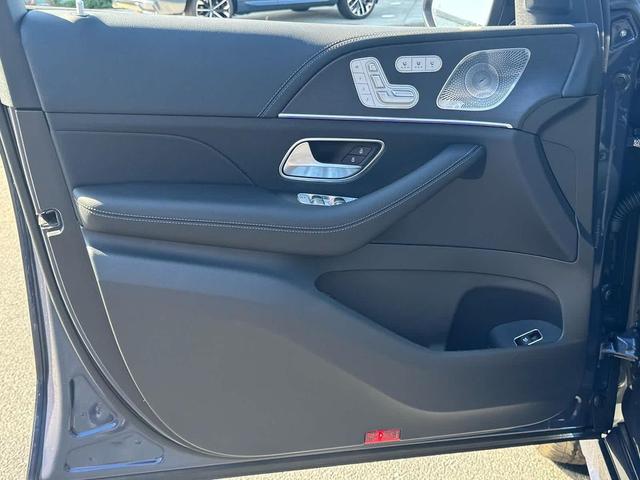 Photo of 2026 Twilight Blue Metallic Mercedes-Benz GLE 450