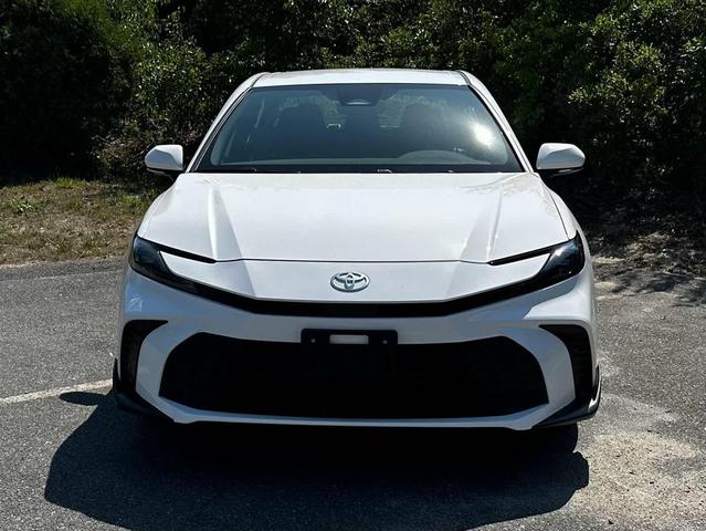 Photo of 2025 Ice Cap Toyota Camry