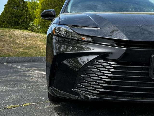 Photo of 2025 Midnight Black Metallic Toyota Camry