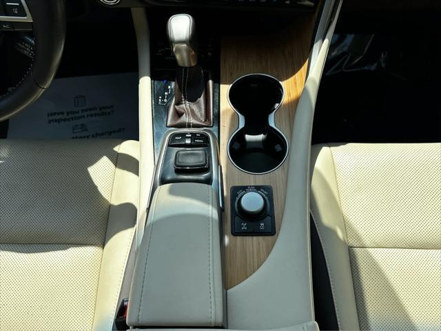 Photo of 2019 Satin Cashmere Metallic Lexus RX 350