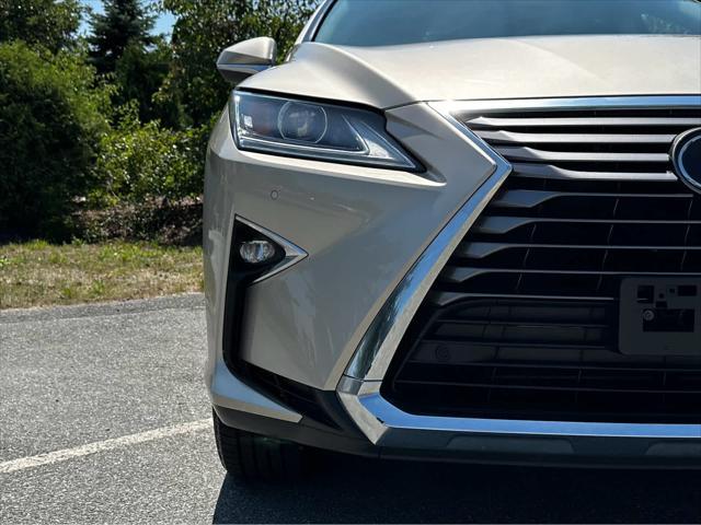 Photo of 2019 Satin Cashmere Metallic Lexus RX 350