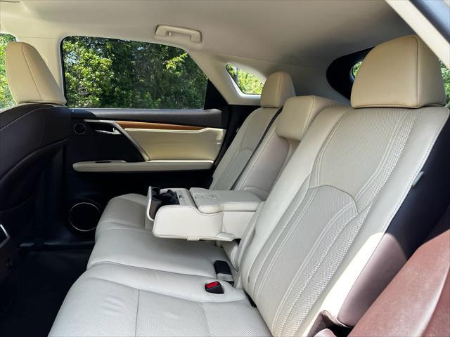 Photo of 2019 Satin Cashmere Metallic Lexus RX 350