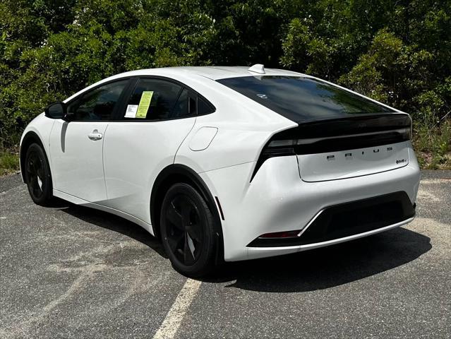 Photo of 2025 Wind Chill Pearl Toyota Prius Plug-In Hybrid
